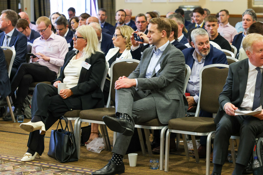 Delivering HS2 in Full Spreading Prosperity and Driving Growth HighSpeed Rail Group