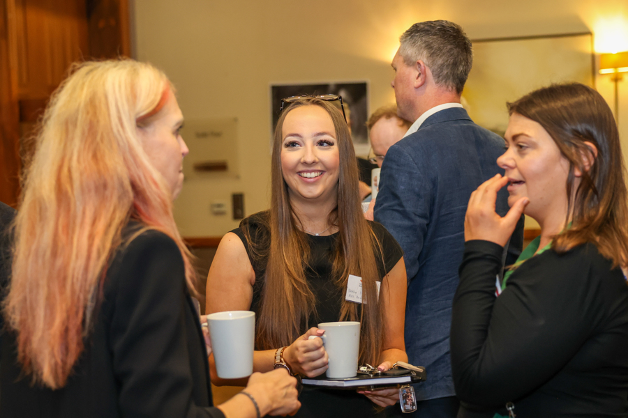 Delivering HS2 in Full Spreading Prosperity and Driving Growth HighSpeed Rail Group